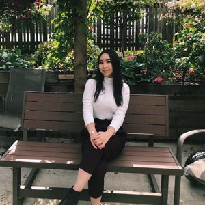 Meet your Posher, Emily